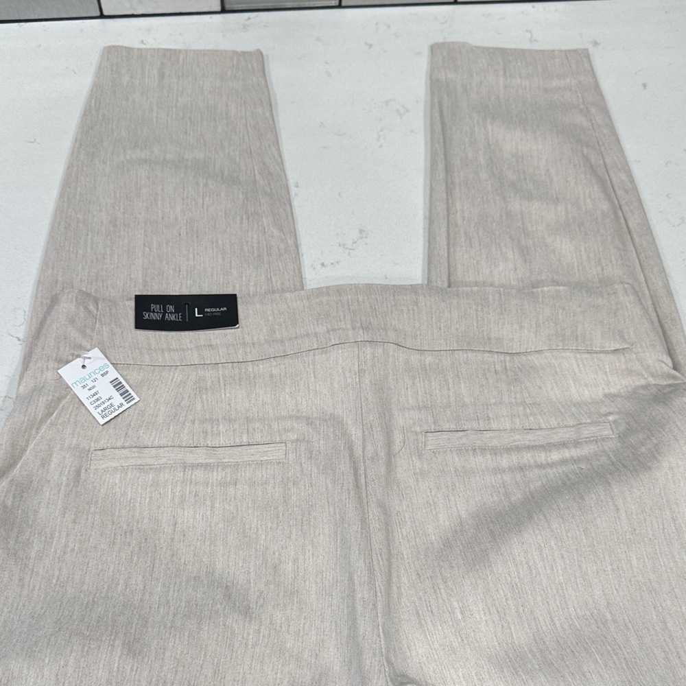 Maurices Women's Light Tan Chinos